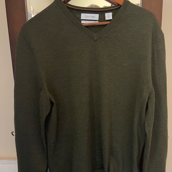 Calvin Klein light pull over green medium - Picture 2 of 3